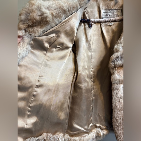 Vintage 1960s Rabbit Fur Coat with Silk Lining Size MD - Picture 9 of 9